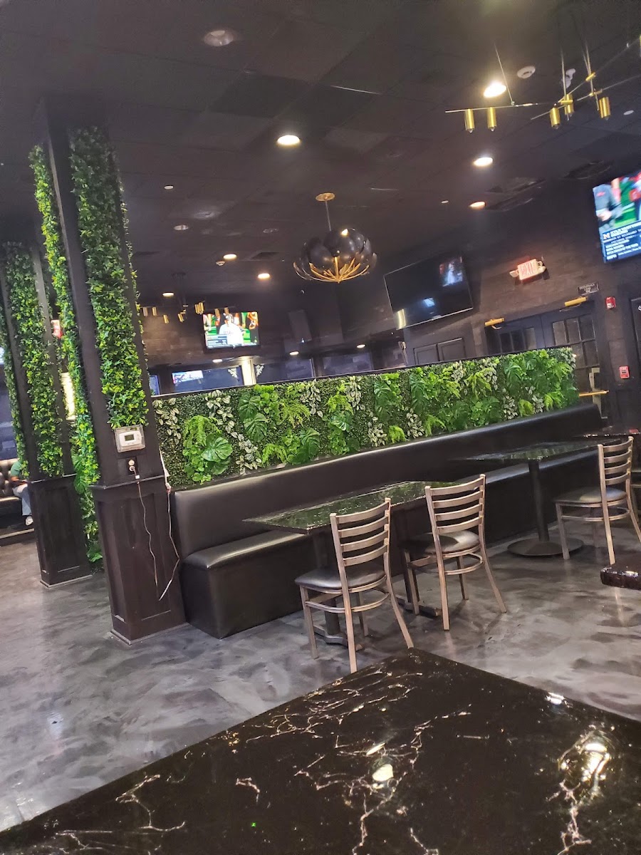 The Fox Trap Restaurant & Lounge-3